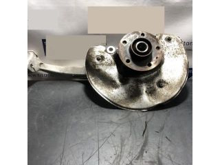 bontott AUDI Q5 Bal első Csonkállvány