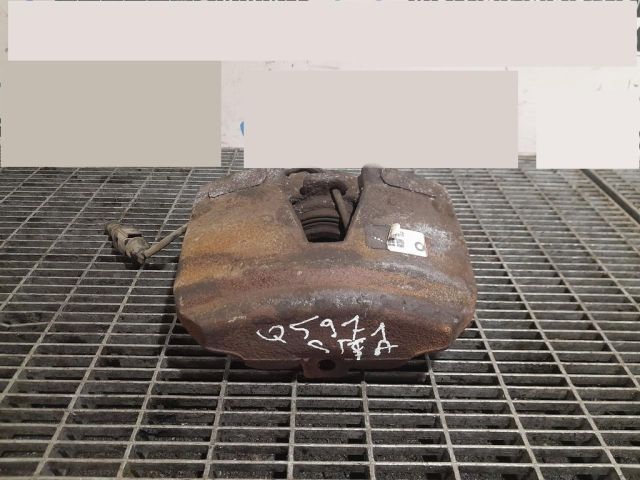 bontott AUDI Q5 Bal első Fékkengyel