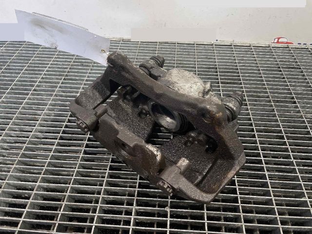 bontott AUDI Q5 Bal első Féknyereg Munkahengerrel