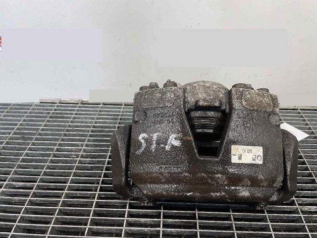 bontott AUDI Q5 Bal első Féknyereg Munkahengerrel