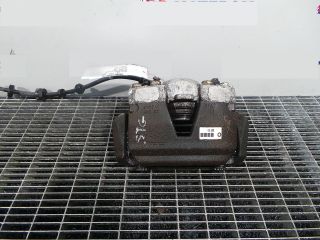 bontott AUDI Q5 Bal első Féknyereg Munkahengerrel