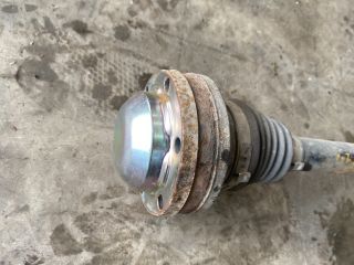 bontott AUDI Q5 Bal Féltengely