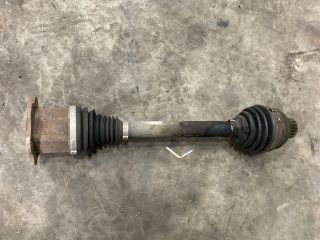 bontott AUDI Q5 Bal Féltengely