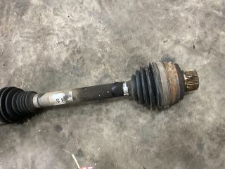 bontott AUDI Q5 Bal Féltengely