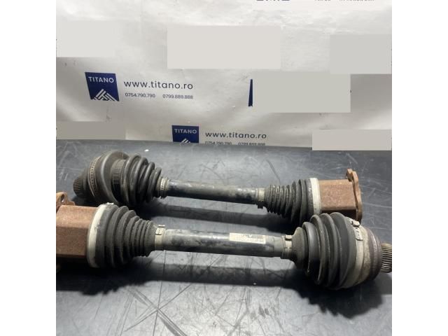 bontott AUDI Q5 Bal Féltengely