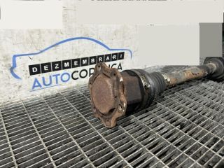 bontott AUDI Q5 Bal Féltengely