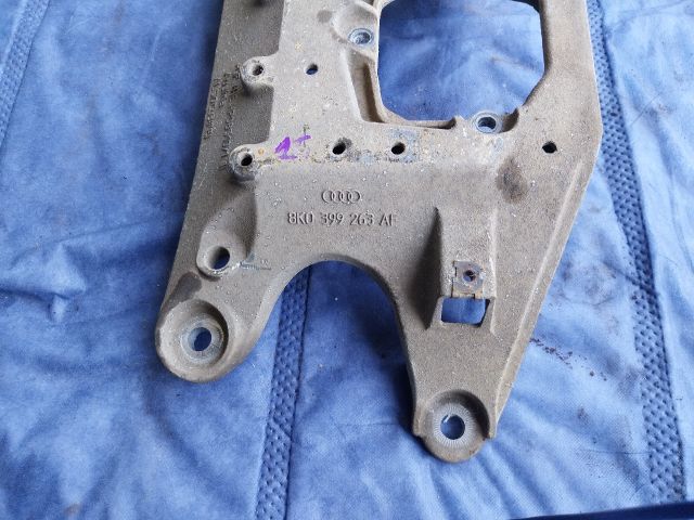 bontott AUDI Q5 Billenésgátló Bak