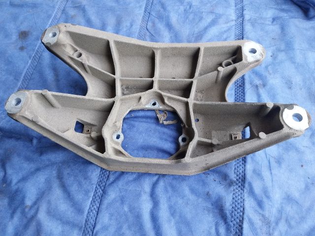 bontott AUDI Q5 Billenésgátló Bak