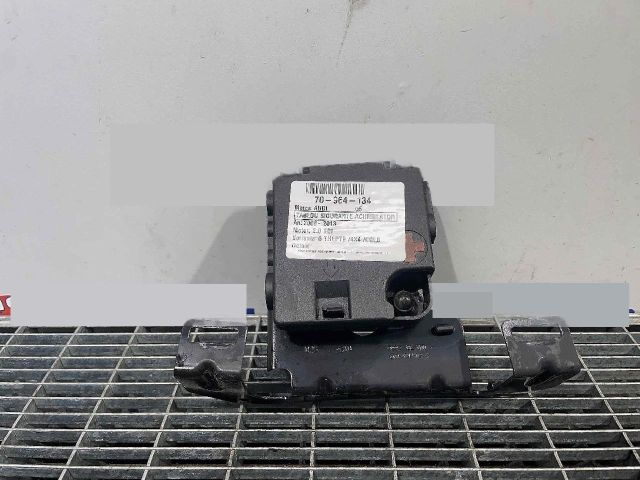 bontott AUDI Q5 Biztosítéktábla Motortér