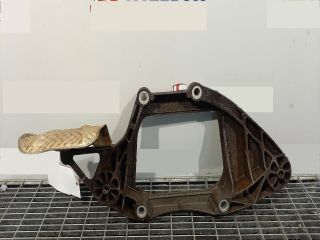 bontott AUDI Q5 Differenciálmű Tartó Bak