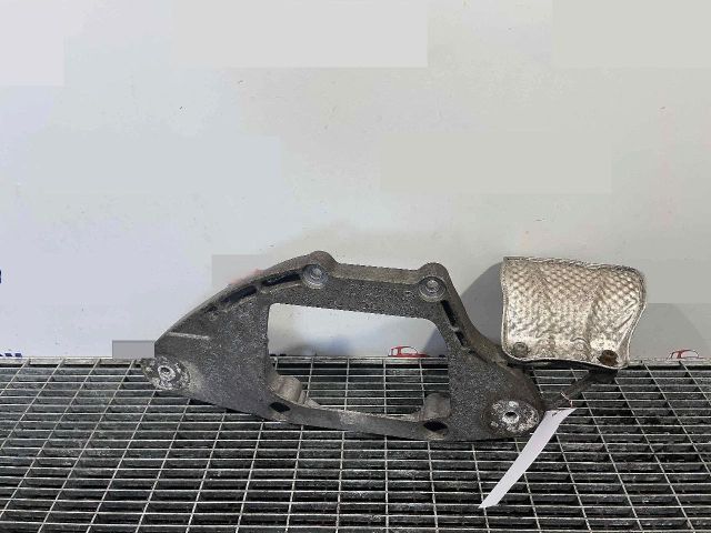 bontott AUDI Q5 Differenciálmű Tartó Bak