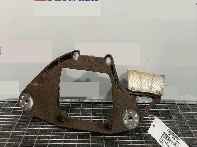 bontott AUDI Q5 Differenciálmű Tartó Bak