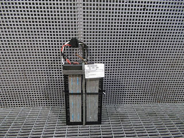 bontott AUDI Q5 Fűtőradiátor