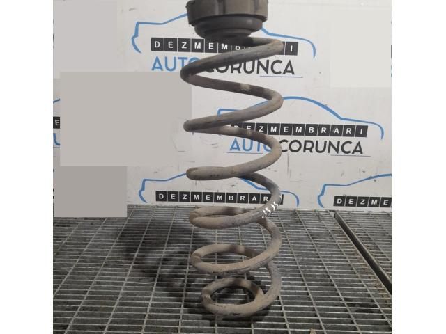 bontott AUDI Q5 Hátsó Rugó