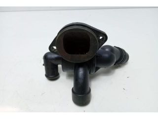 bontott AUDI Q5 Hengerfej Vízkivezető