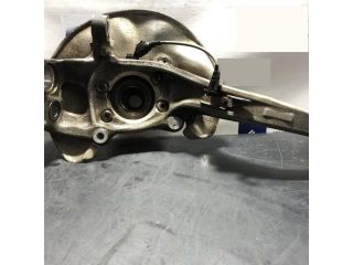 bontott AUDI Q5 Jobb első Csonkállvány