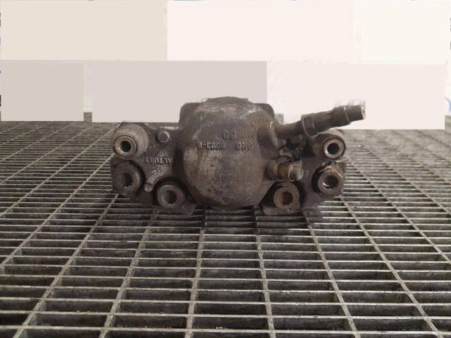 bontott AUDI Q5 Jobb első Fékkengyel