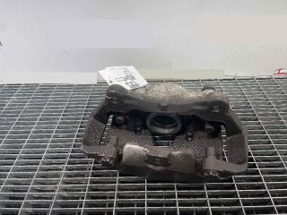 bontott AUDI Q5 Jobb első Féknyereg Munkahengerrel