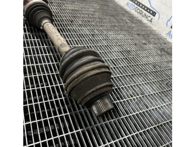 bontott AUDI Q5 Jobb Féltengely