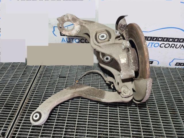 bontott AUDI Q5 Jobb hátsó Csonkállvány