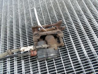 bontott AUDI Q5 Jobb hátsó Féknyereg Munkahengerrel