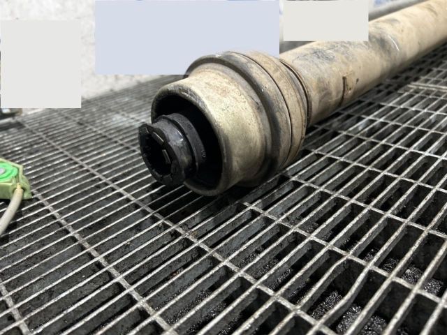 bontott AUDI Q5 Kardántengely