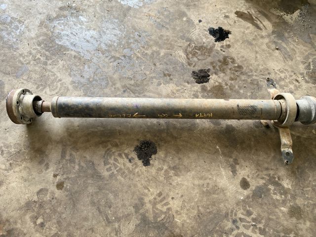 bontott AUDI Q5 Kardántengely