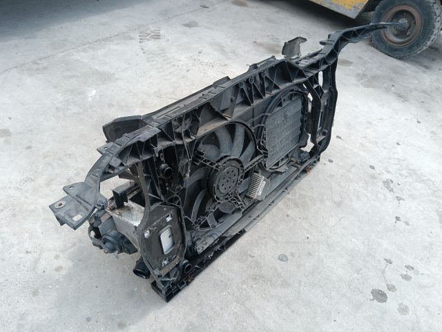 bontott AUDI Q5 Komplett Homlokfal (Részeivel)