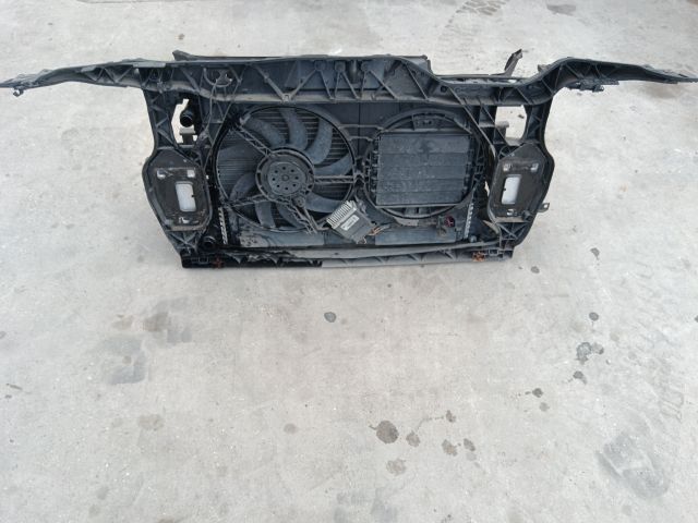 bontott AUDI Q5 Komplett Homlokfal (Részeivel)