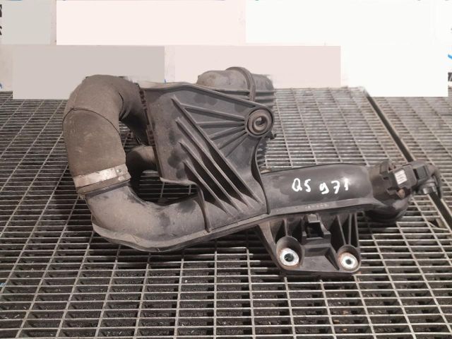 bontott AUDI Q5 Légbeömlő Cső