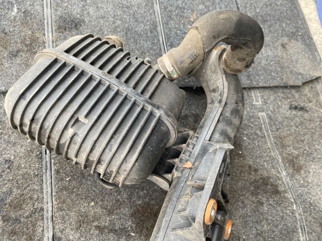 bontott AUDI Q5 Légbeömlő Cső