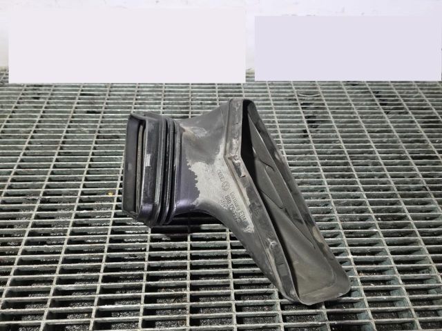 bontott AUDI Q5 Légbeömlő Cső