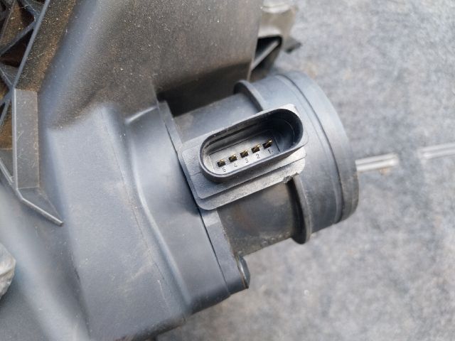 bontott AUDI Q5 Légszűrő Ház