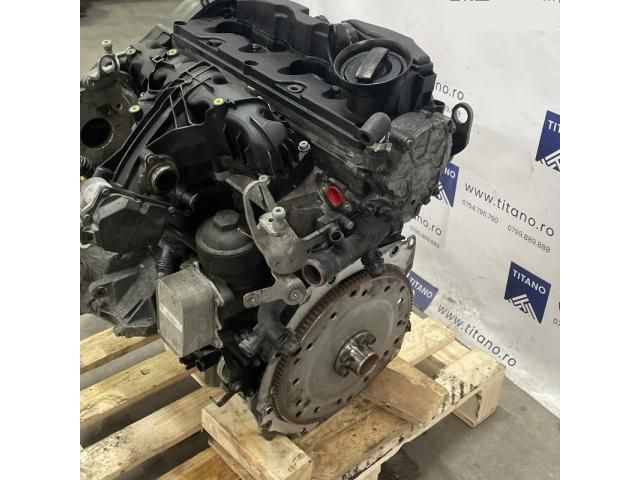 bontott AUDI Q5 Motor (Fűzött blokk hengerfejjel)