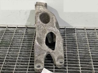 bontott AUDI Q5 Motor Tartó Bak Bal