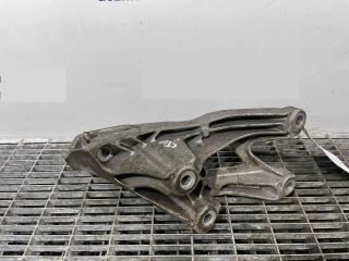 bontott AUDI Q5 Motor Tartó Bak Bal