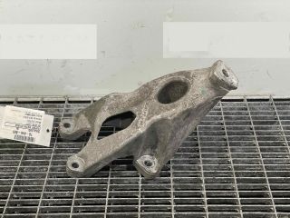 bontott AUDI Q5 Motor Tartó Bak Bal