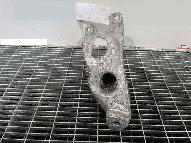 bontott AUDI Q5 Motor Tartó Bak Bal