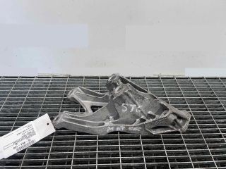 bontott AUDI Q5 Motor Tartó Bak Bal