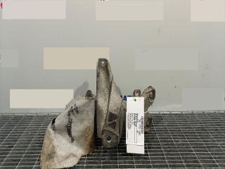 bontott AUDI Q5 Motor Tartó Bak (Pozíciófüggetlen)