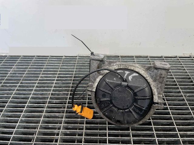 bontott AUDI Q5 Motor Tartó Bak (Pozíciófüggetlen)