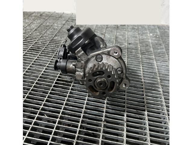 bontott AUDI Q5 Nagynyomású Szivattyú