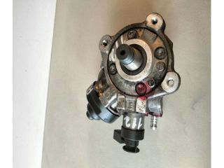 bontott AUDI Q5 Nagynyomású Szivattyú