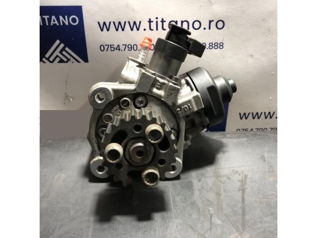 bontott AUDI Q5 Nagynyomású Szivattyú