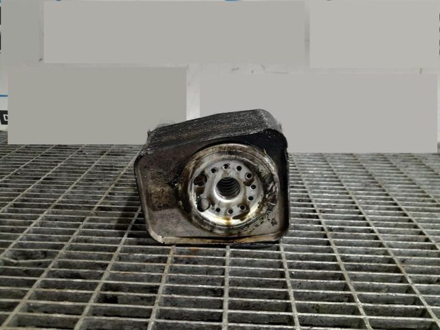 bontott AUDI Q5 Olajhűtő