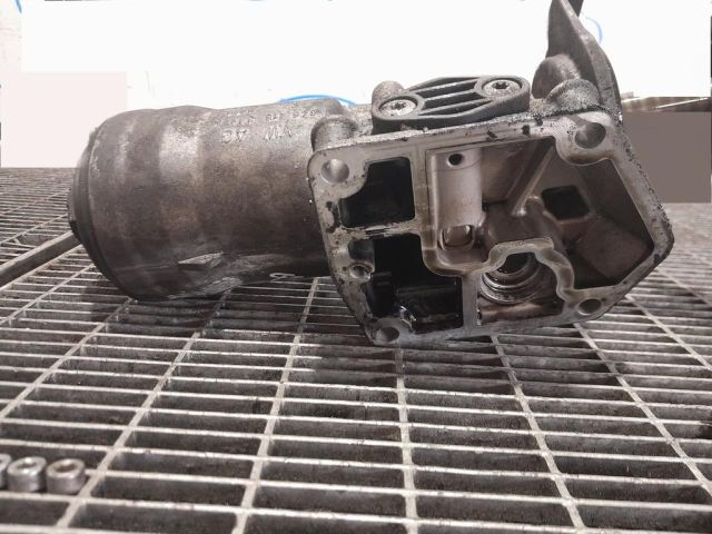 bontott AUDI Q5 Olajszűrő Ház