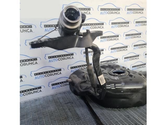 bontott AUDI Q5 Tank