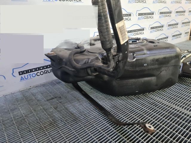 bontott AUDI Q5 Tank