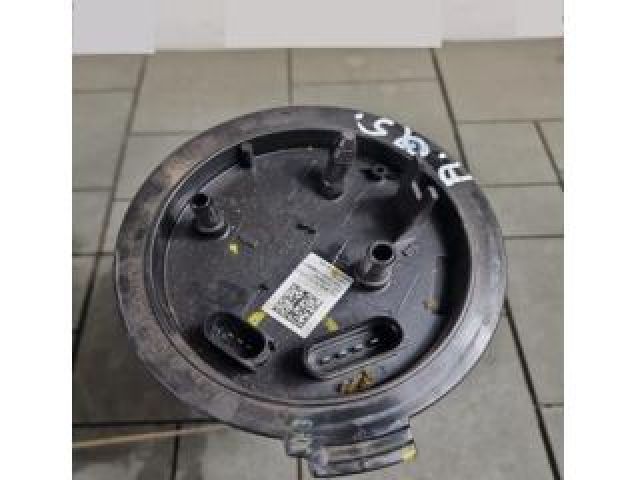 bontott AUDI Q5 Üzemanyag Szivattyú