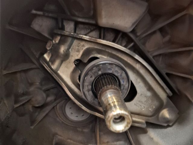 bontott AUDI Q5 Váltó (Mechanikus)